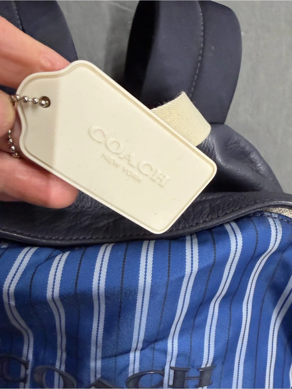 Coach authentic multi